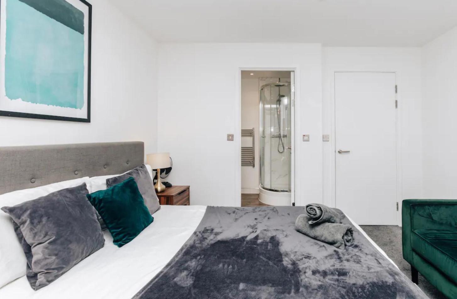 Luxury 2 Bedroom Apartment, Broad Street 伯明翰 外观 照片